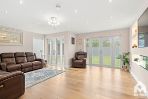 Photo 13- click for photo gallery